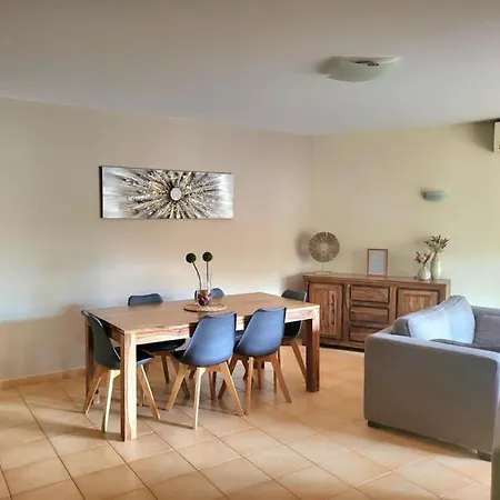 Dans Un Magnifique Complexe Apartamento Luz